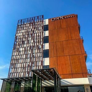 LYNN Hotel Mojokerto